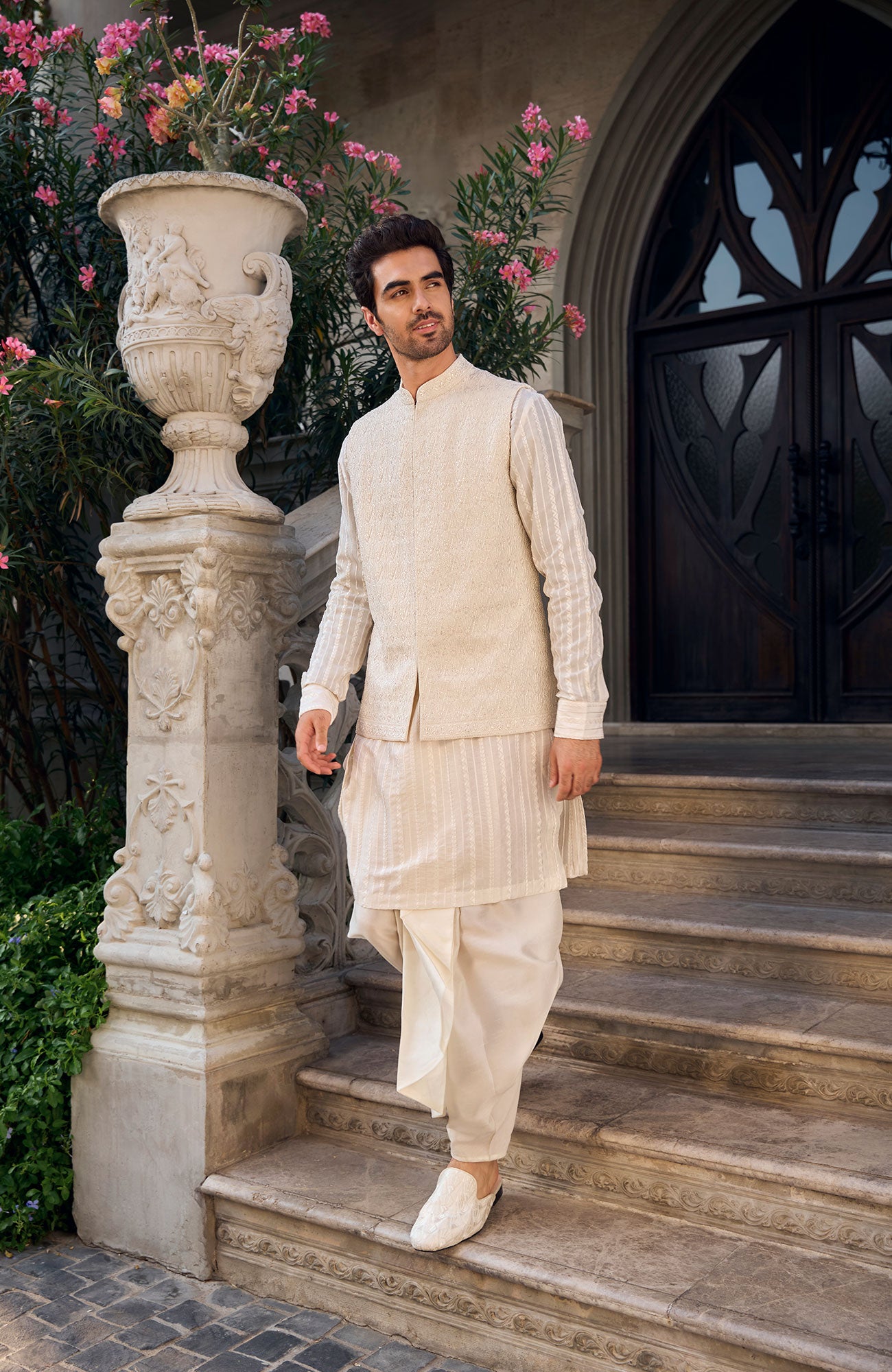 Ivory Thread Work Bundi Set