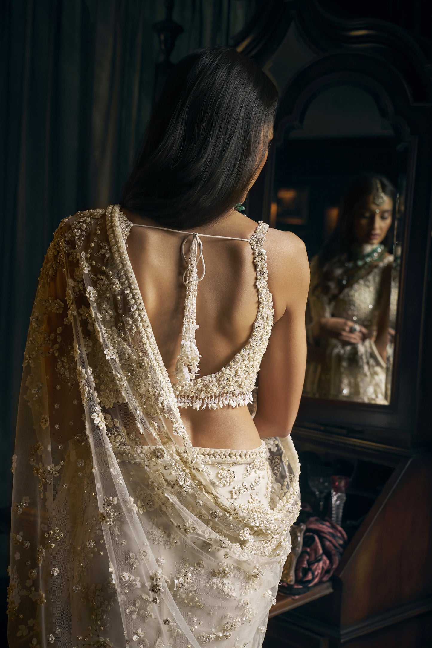 Ivory Three-dimensional saree