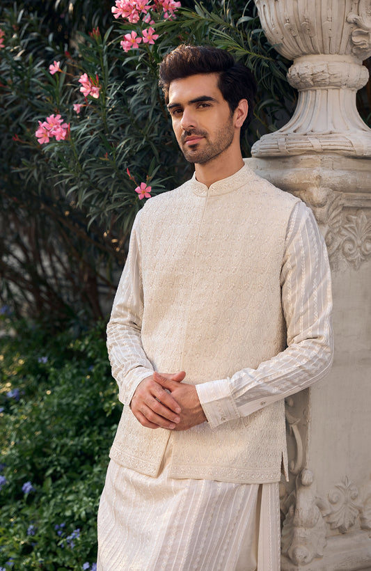 Ivory Thread Work Bundi Set