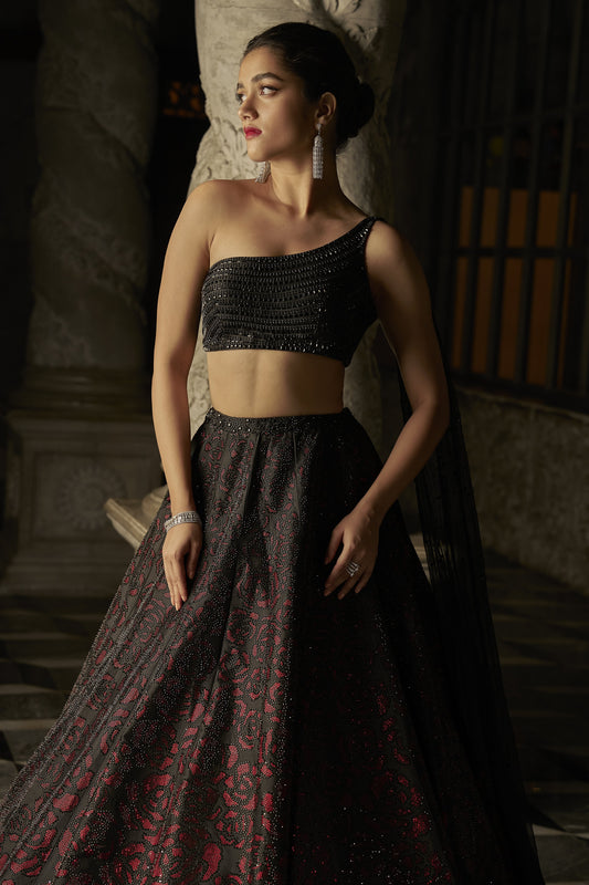 Black Crystal Lehnega Set