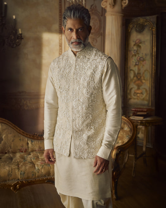 Champagne Three- Dimensional Bundi Set